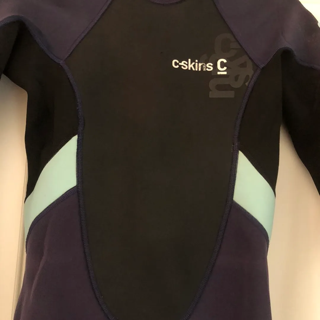 Wetsuit / märkäpuku