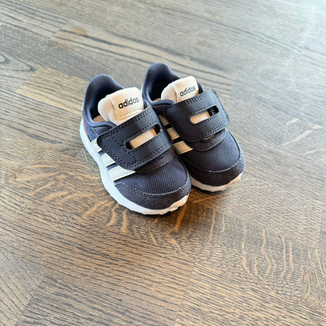 Adidas joggesko