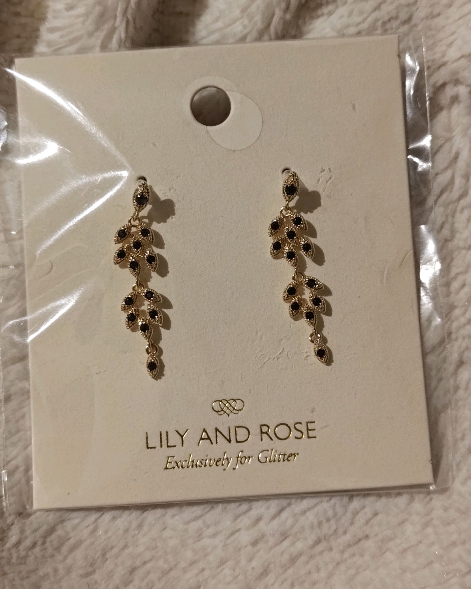 Lily And Rose