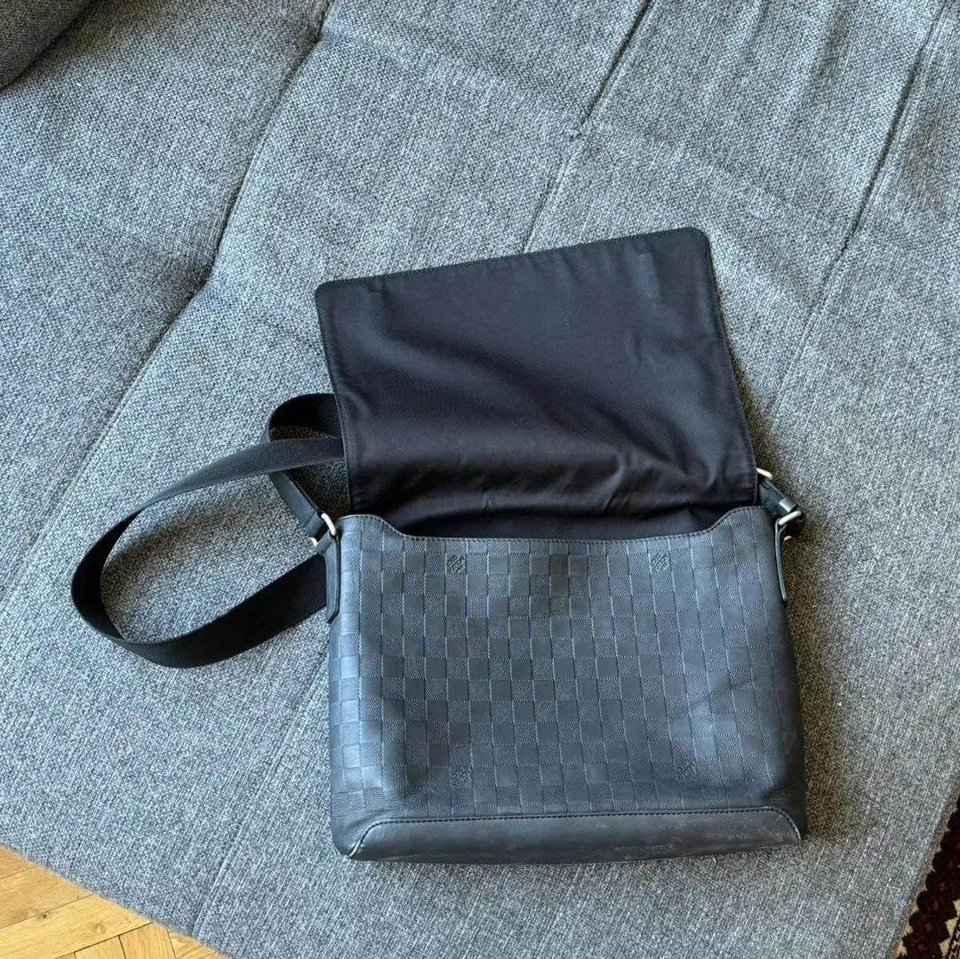 Louis Vuitton bag