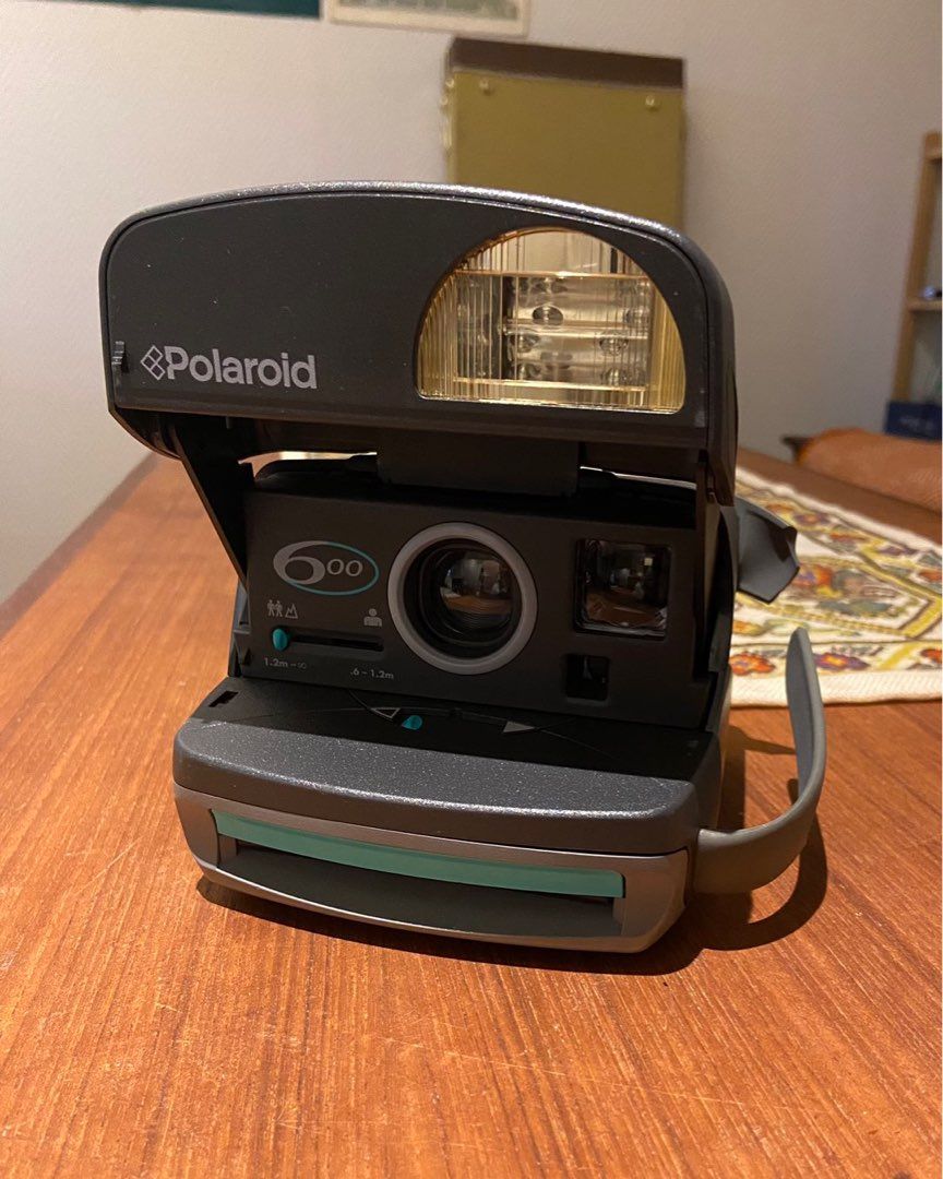 Polaroid 600