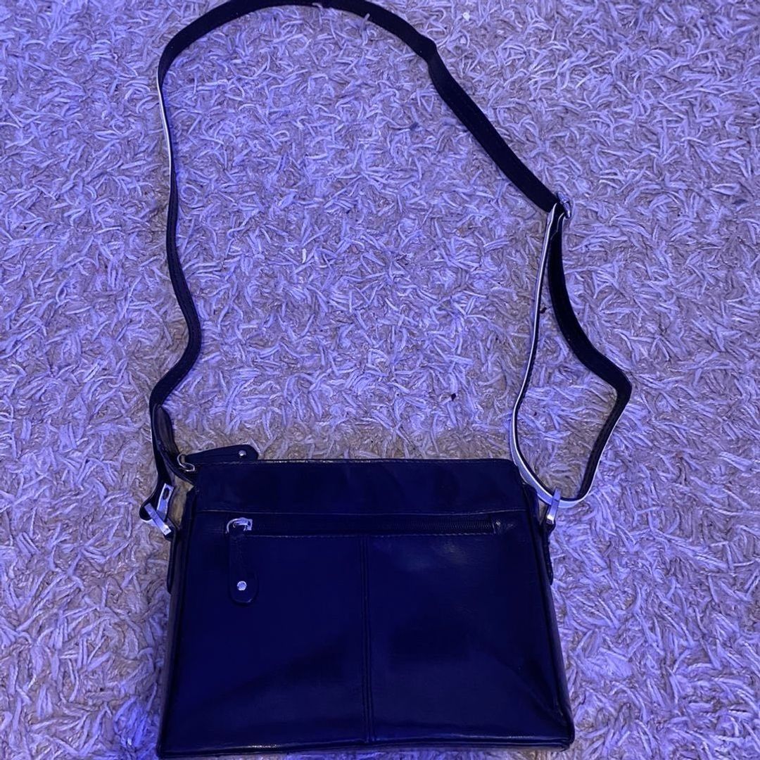 crossbody hand bag