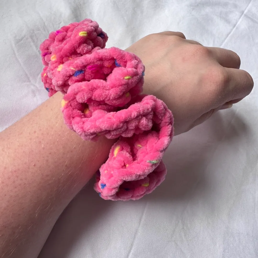 Heklet scrunchie