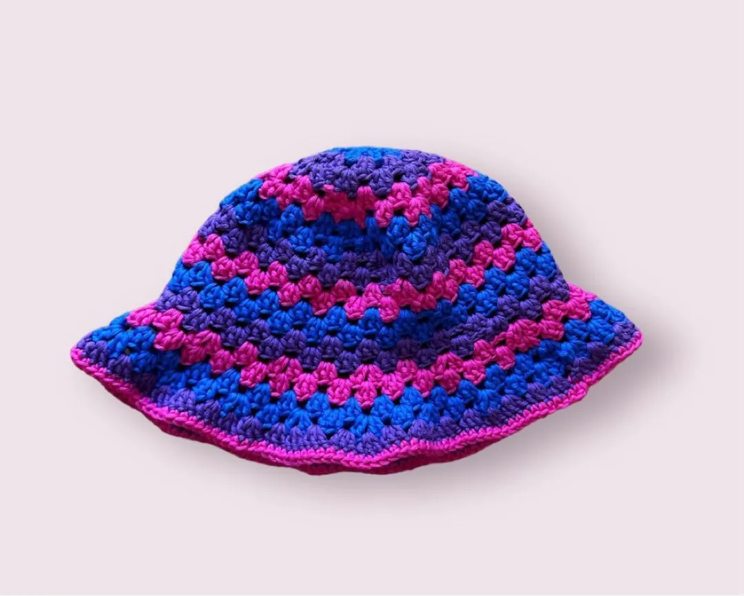 Bi-pride bucket hat