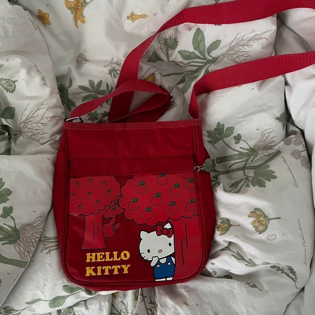 hello kitty laukku