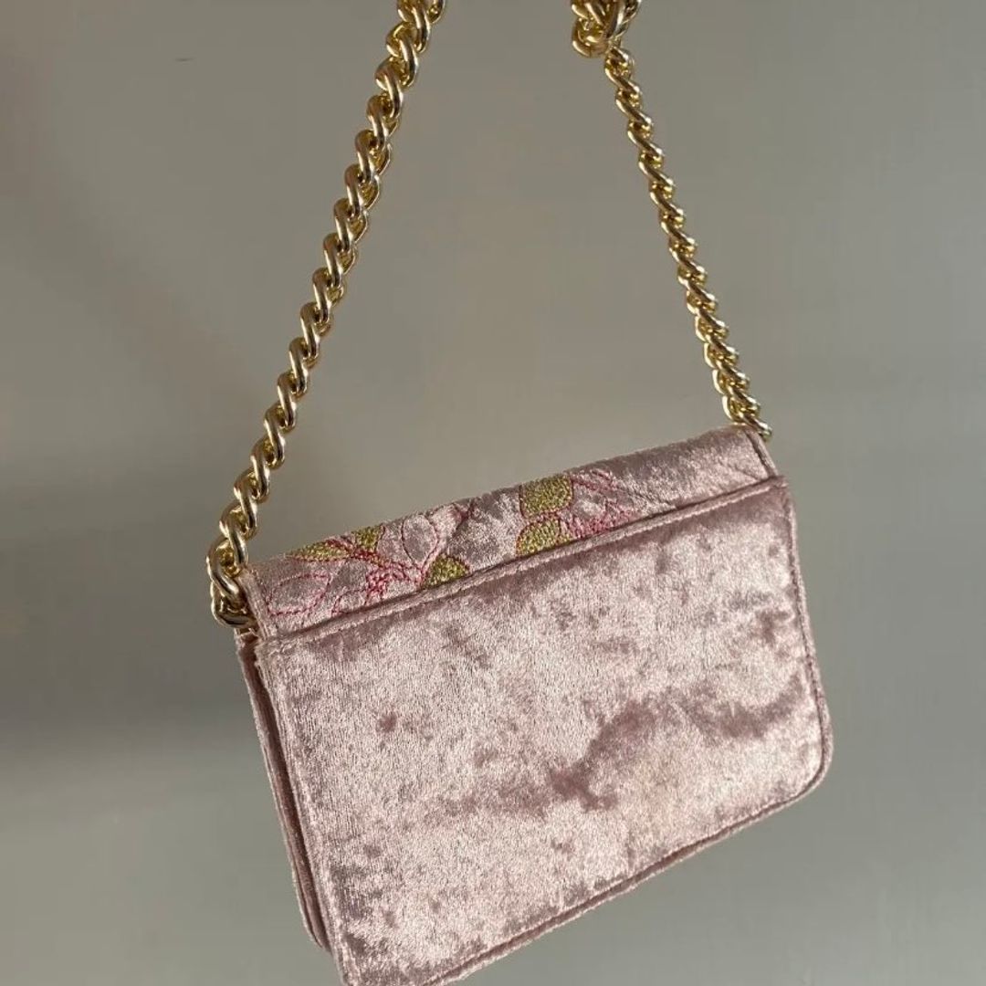 Crossbody taske