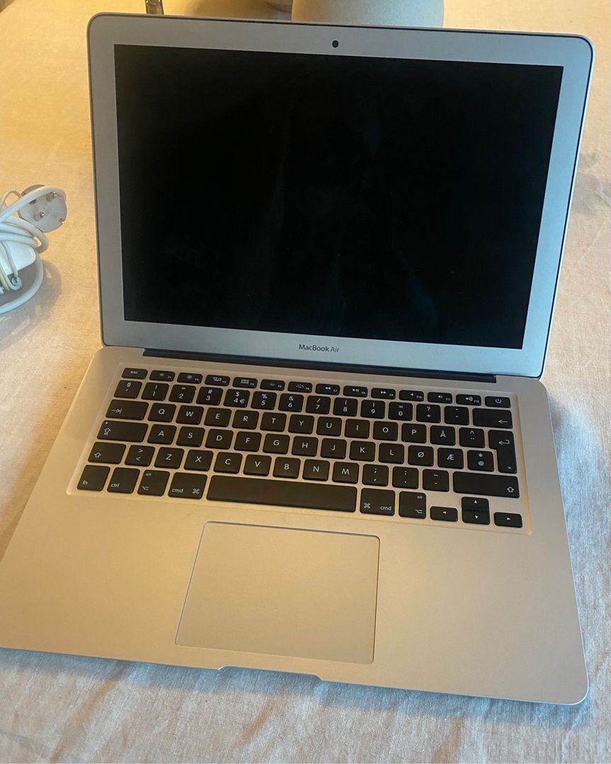 Macbook air «13»