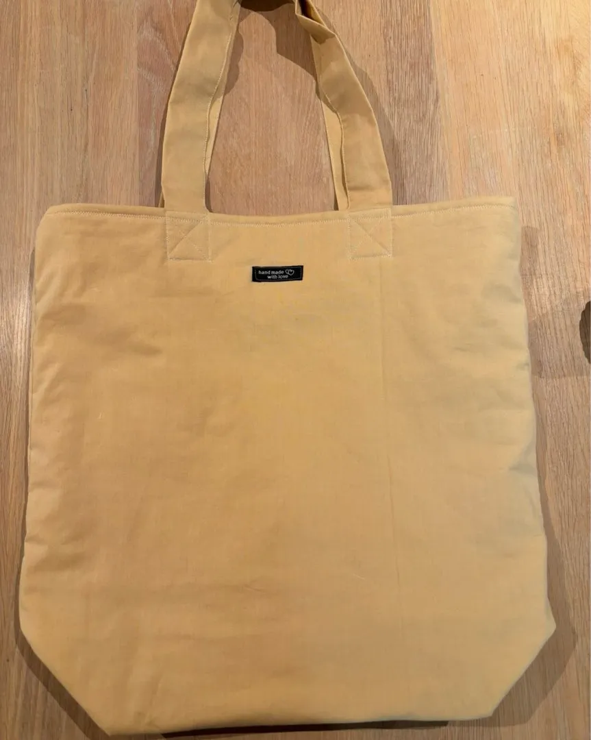 Tote bag