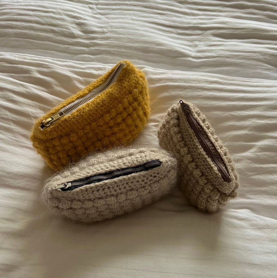 Crochet clutch