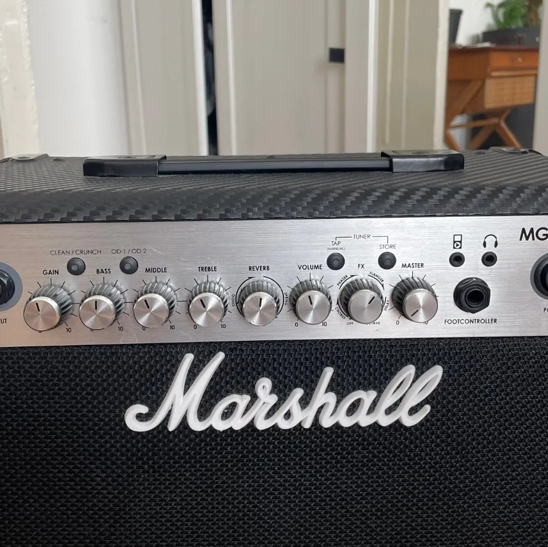 Marshall MG15CFX