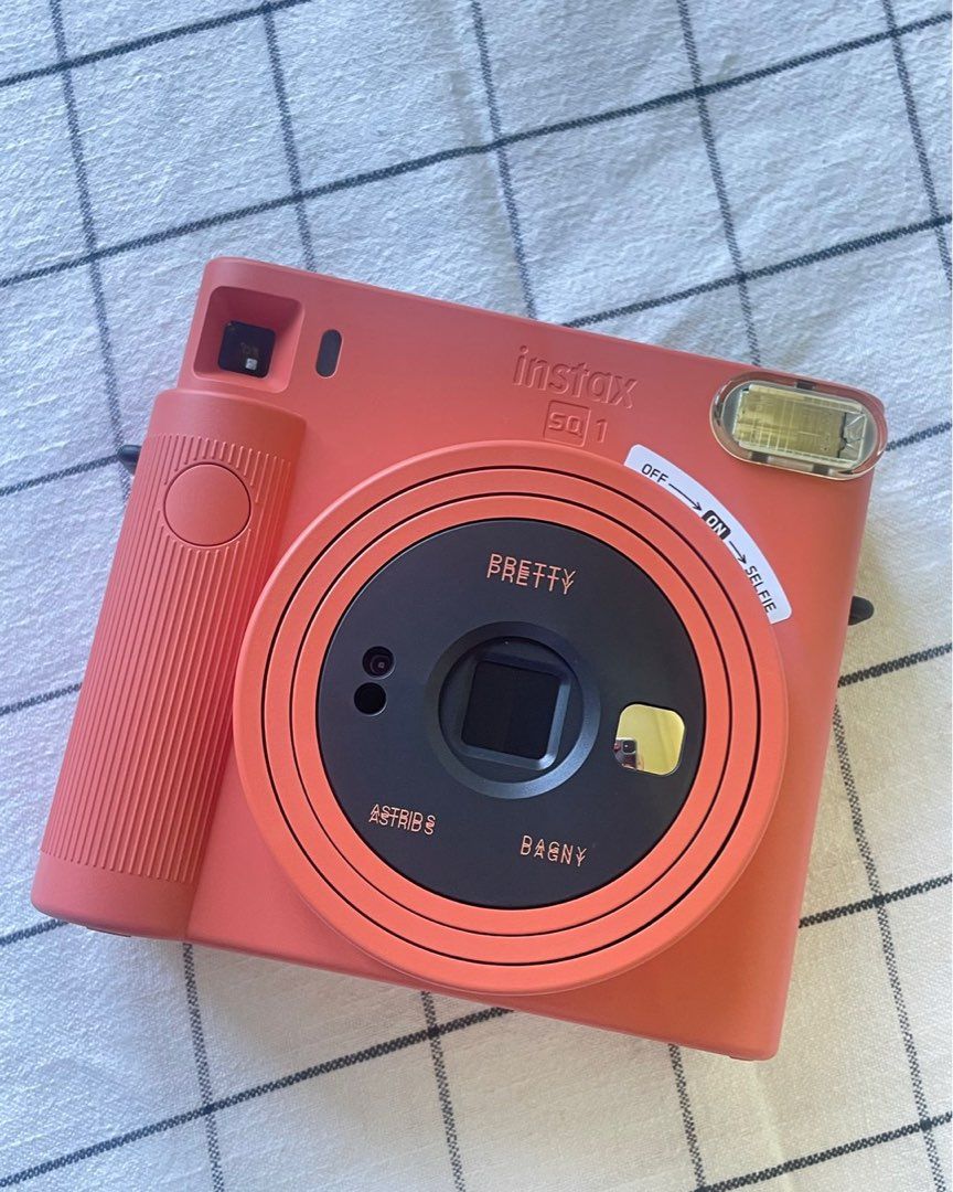 Instax Square SQ1