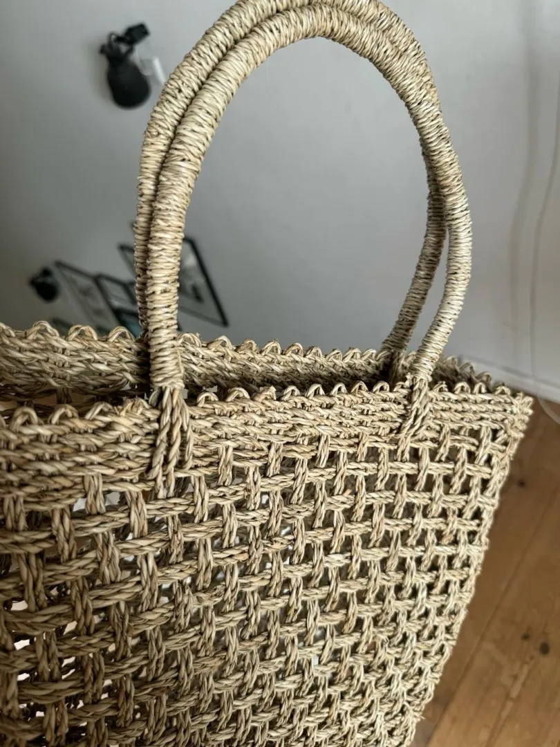 Straw tote bag beige