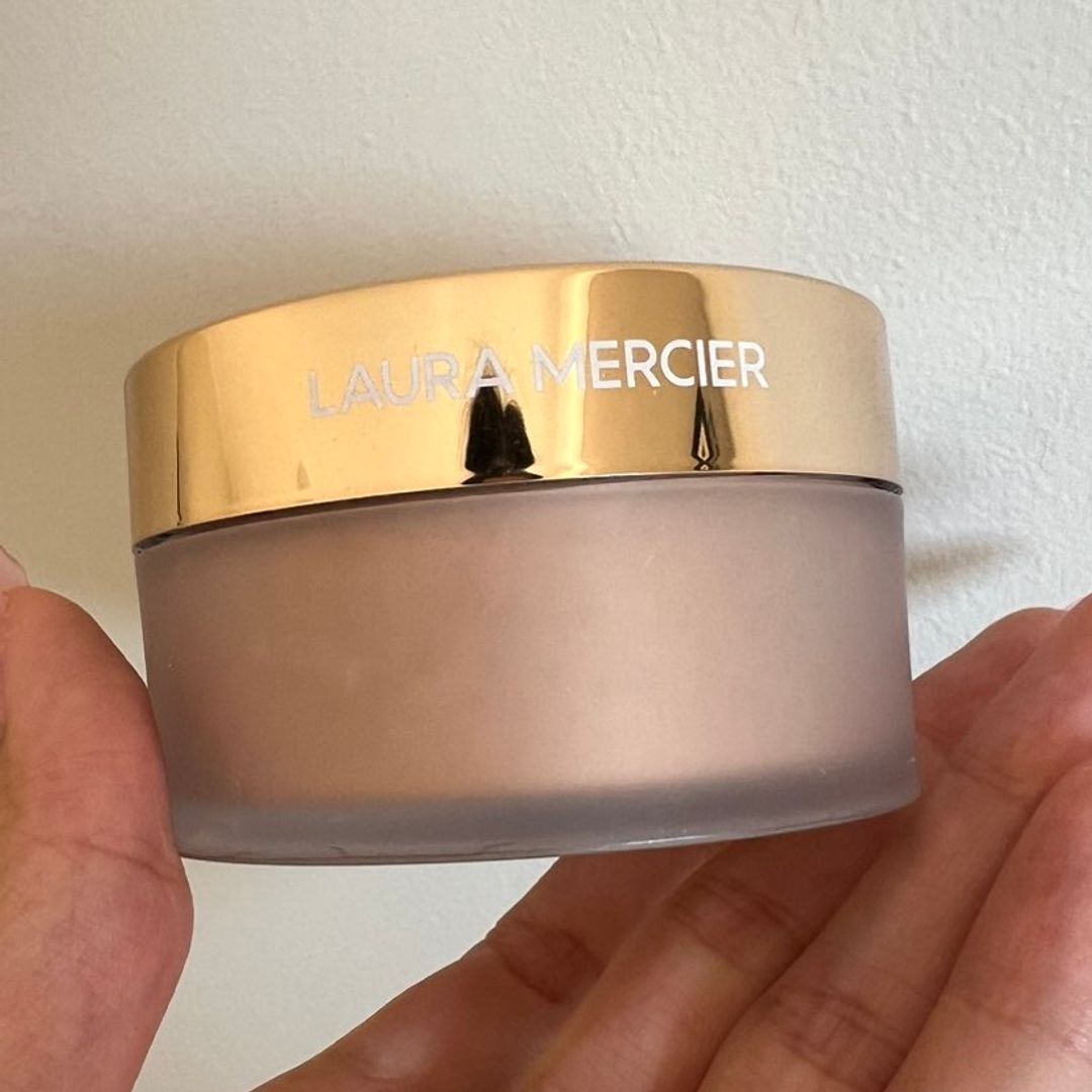 Laura Mercier