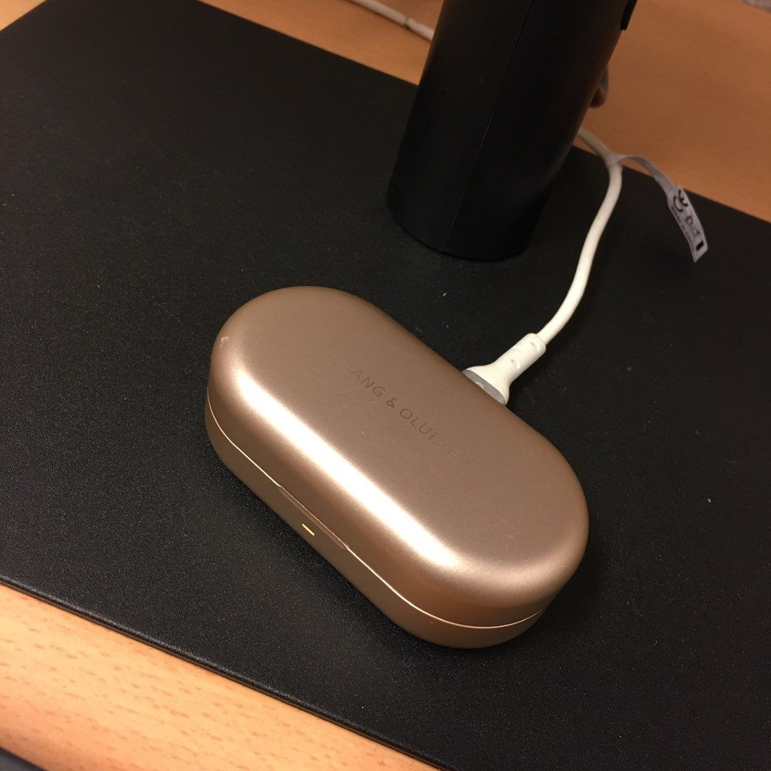 Bang  Olufsen EQ