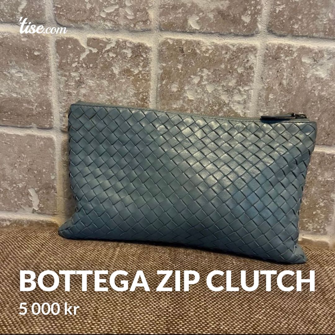 BOTTEGA ZIP CLUTCH