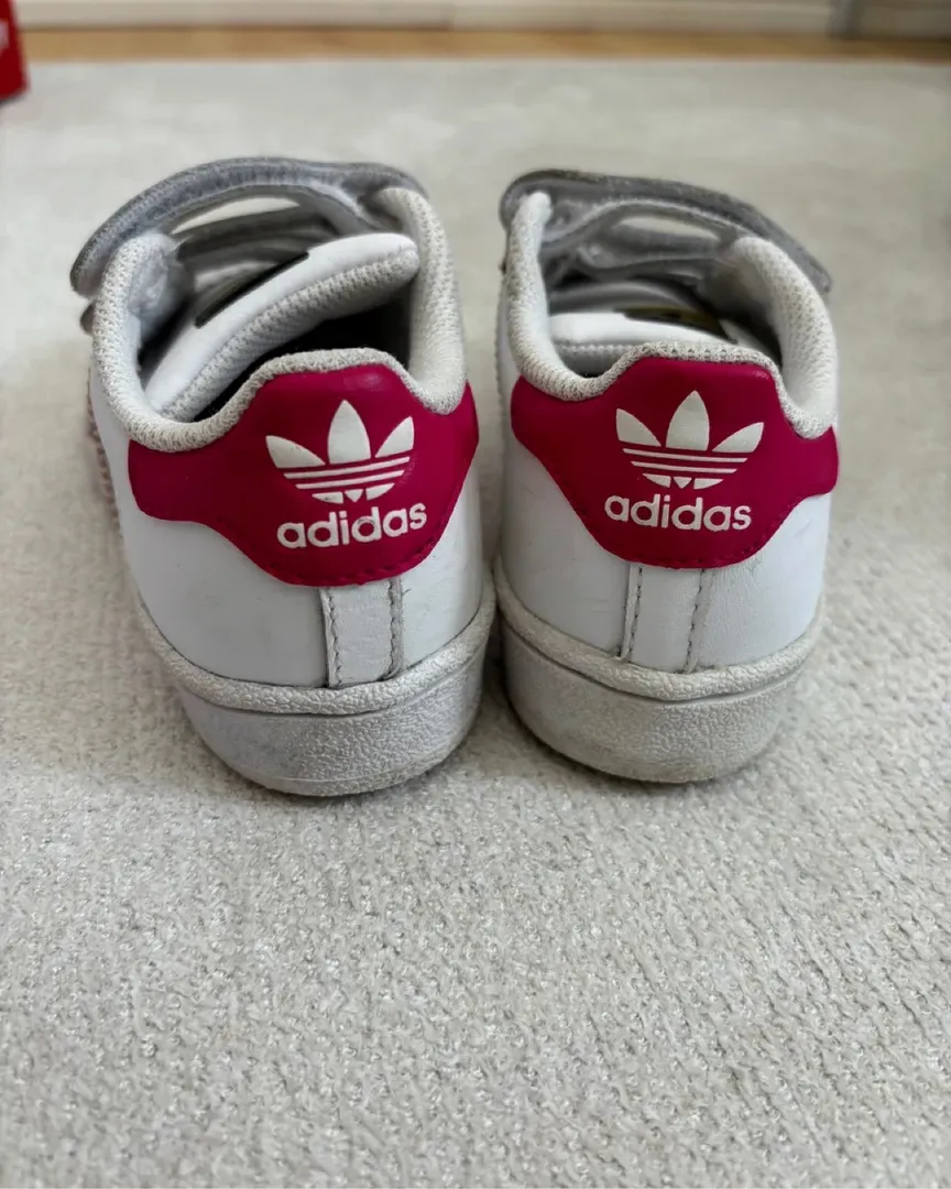 Adidas Superstar