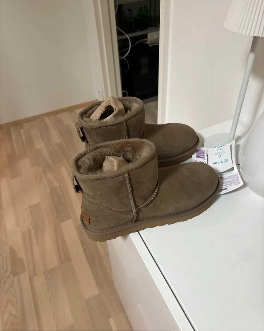 UGGS CLASSIC