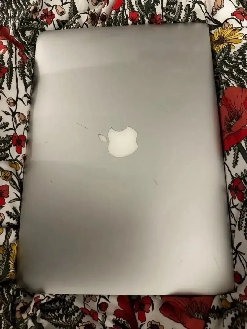 Macbook