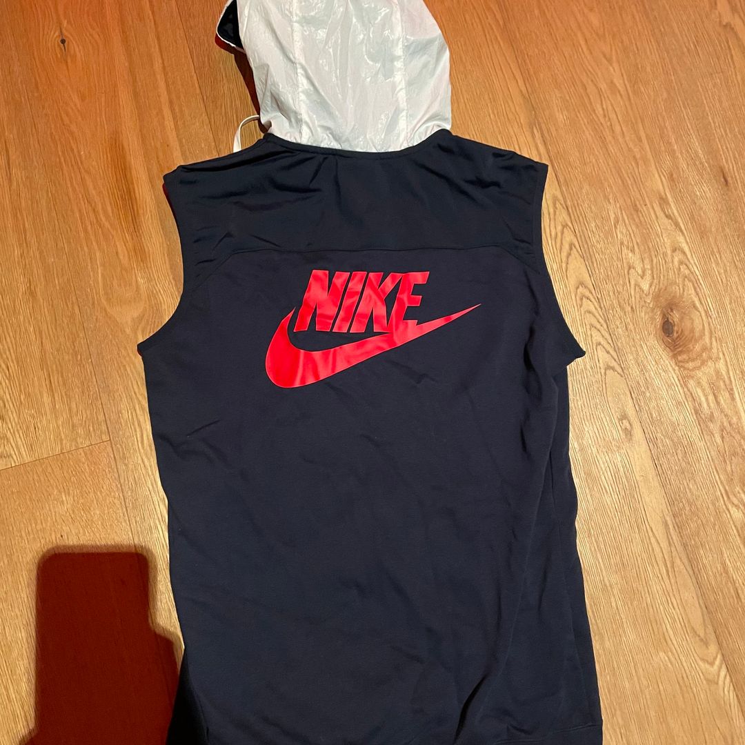 Nike hettejakke