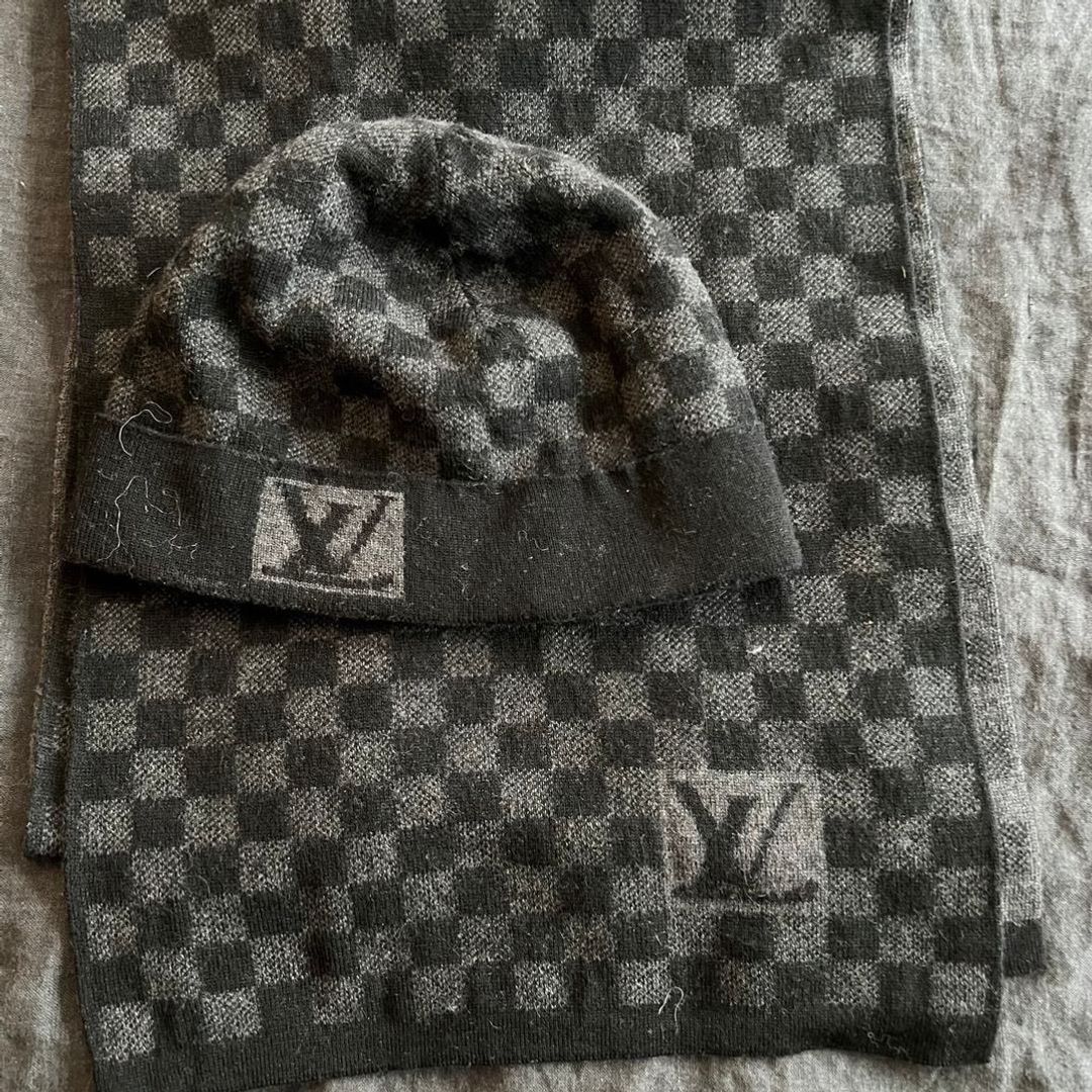 LV skjerf og lue