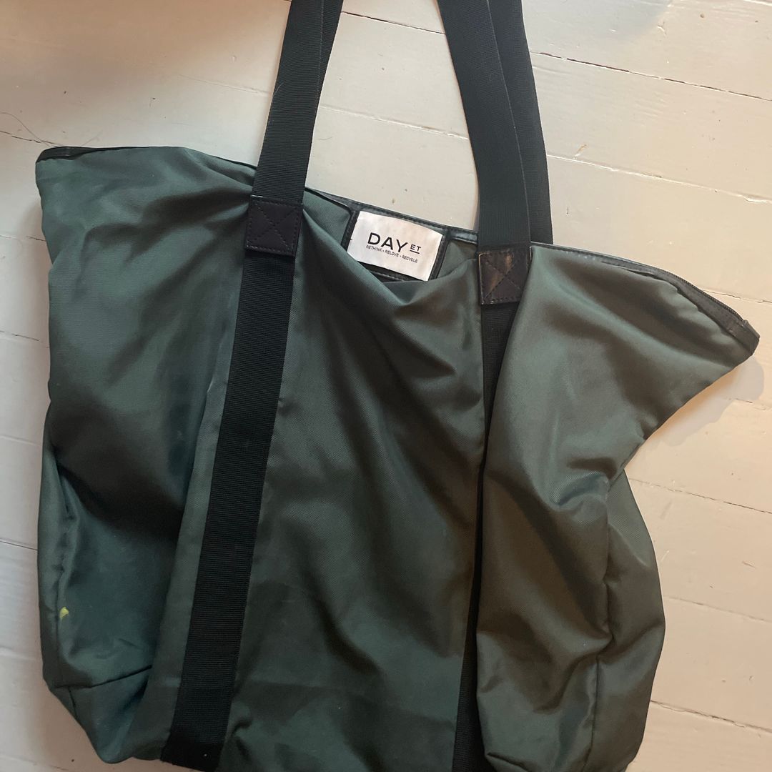 Grønn day bag