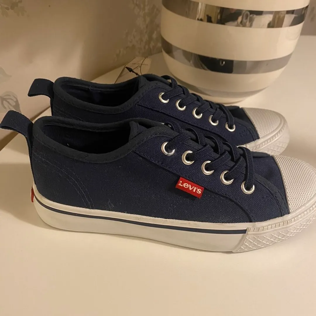 Levis sneakers