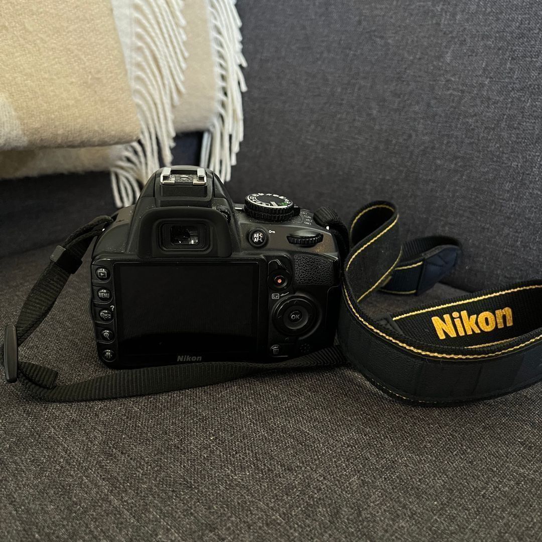 Nikon D3100