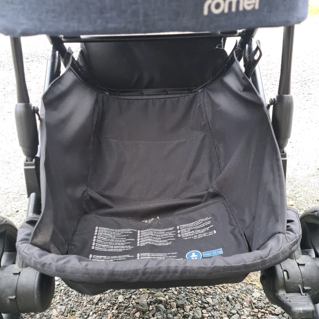 Britax Strider M