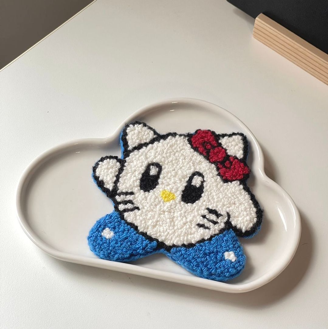 Hello Kitty Mug rug