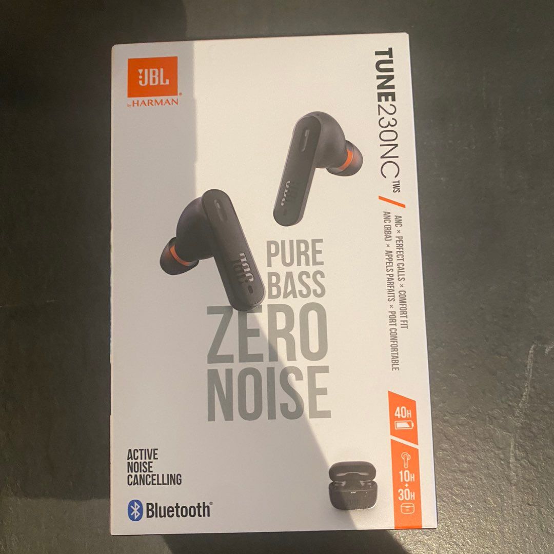 JBL ear pods