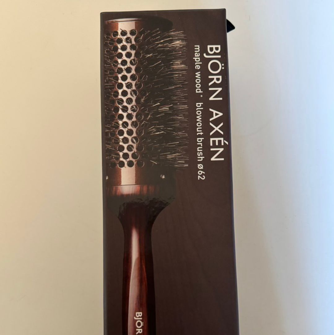 Blowout brush