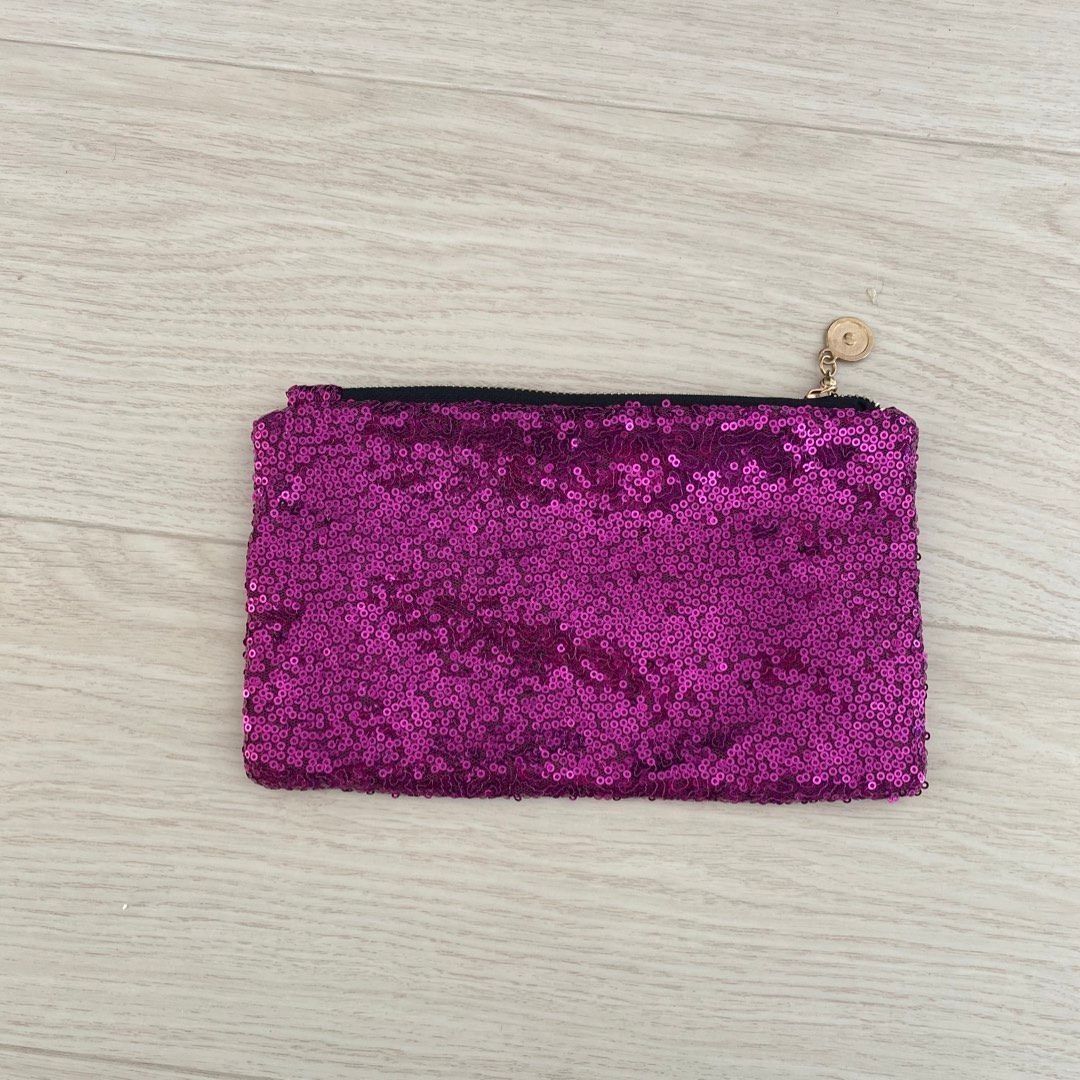 Rosa clutch