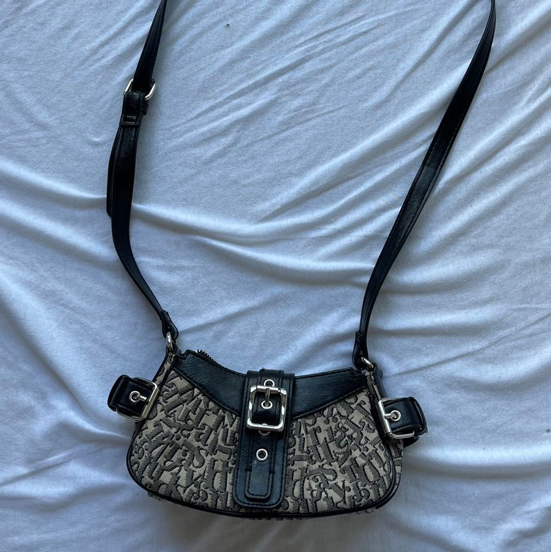 shoulder bag