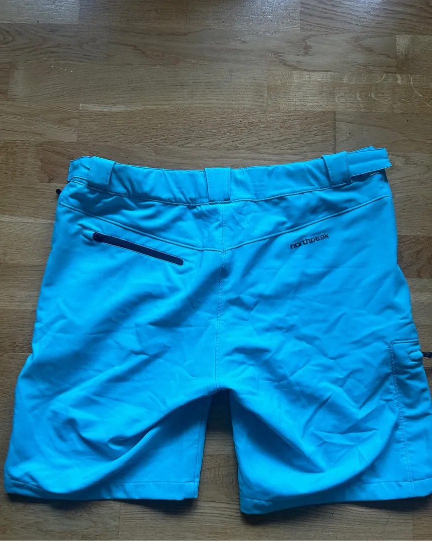 Turshorts