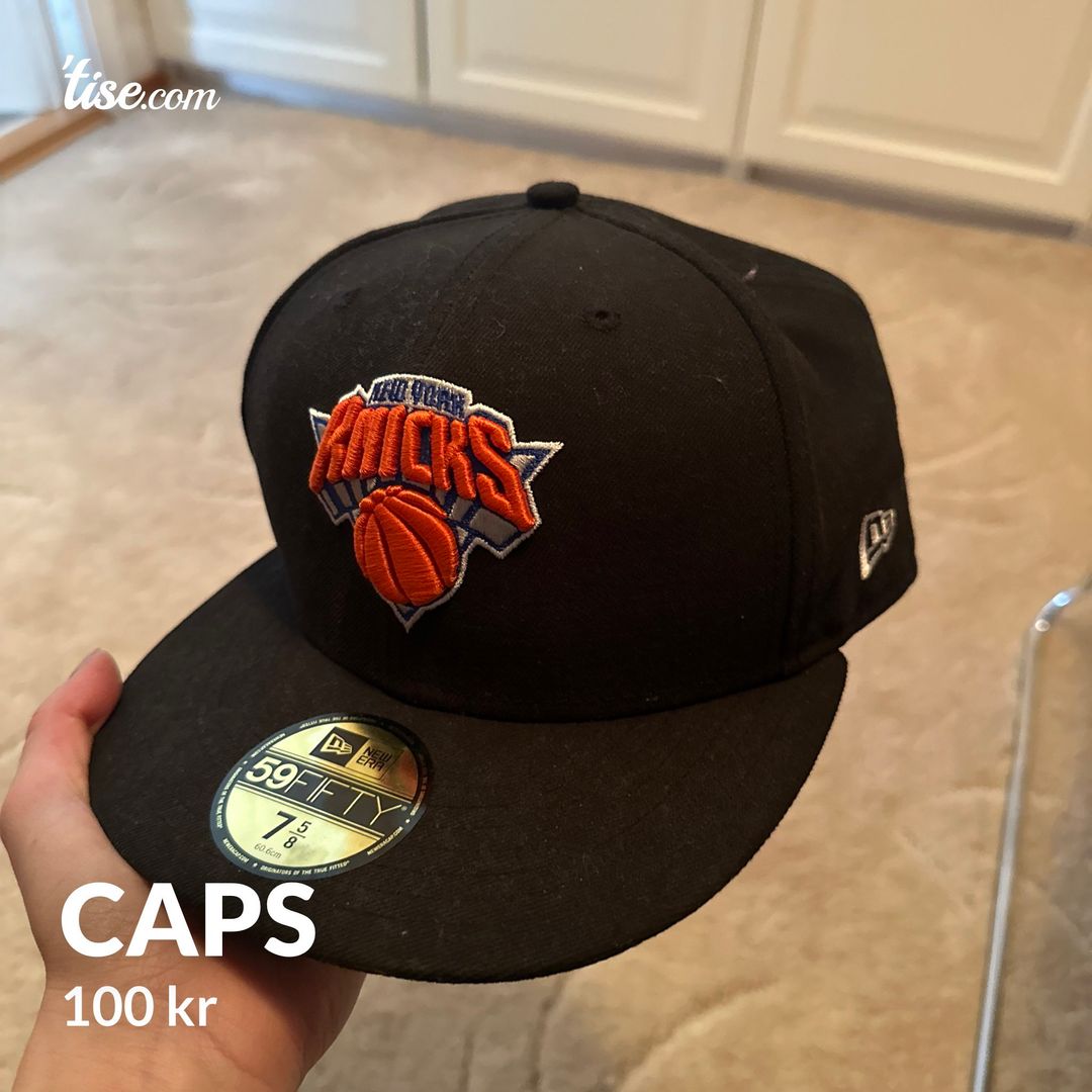 Caps