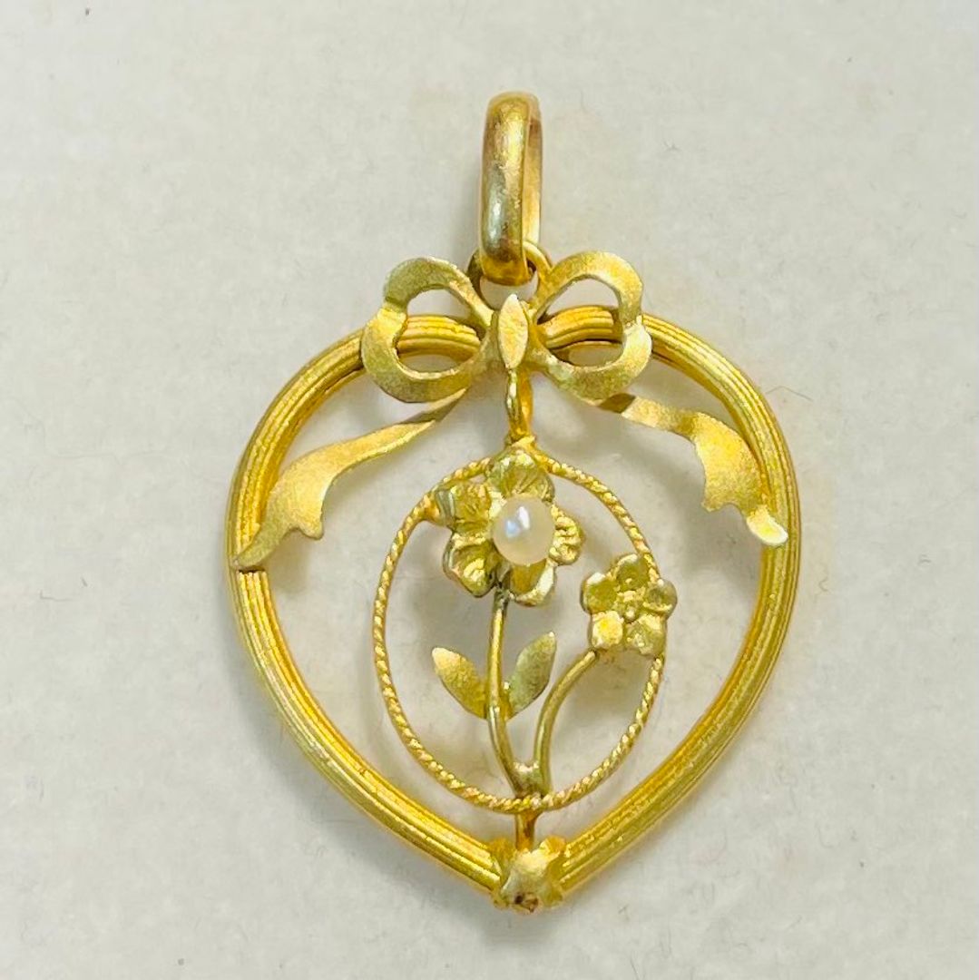 Antique gold pendant