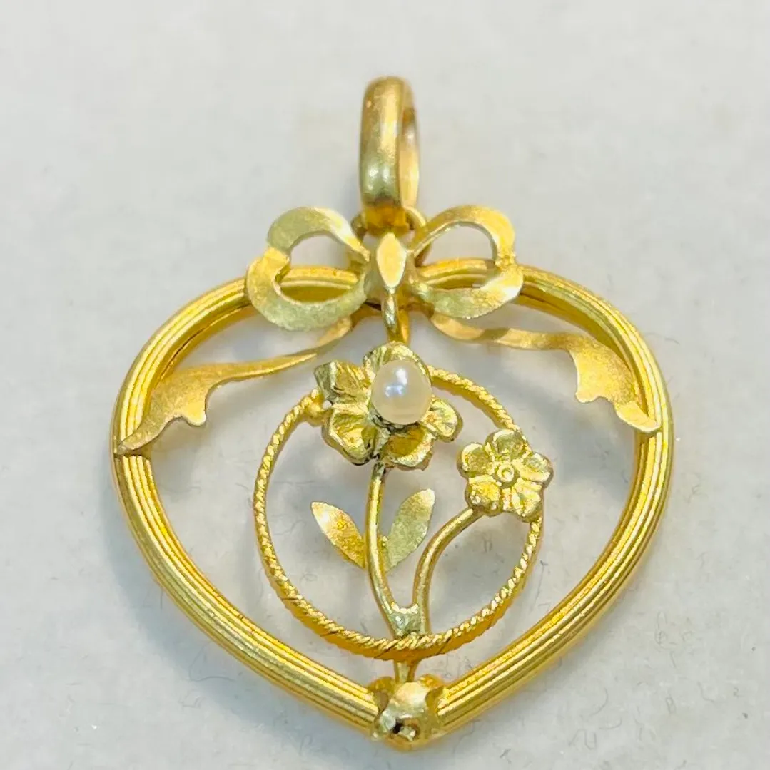 Antique gold pendant