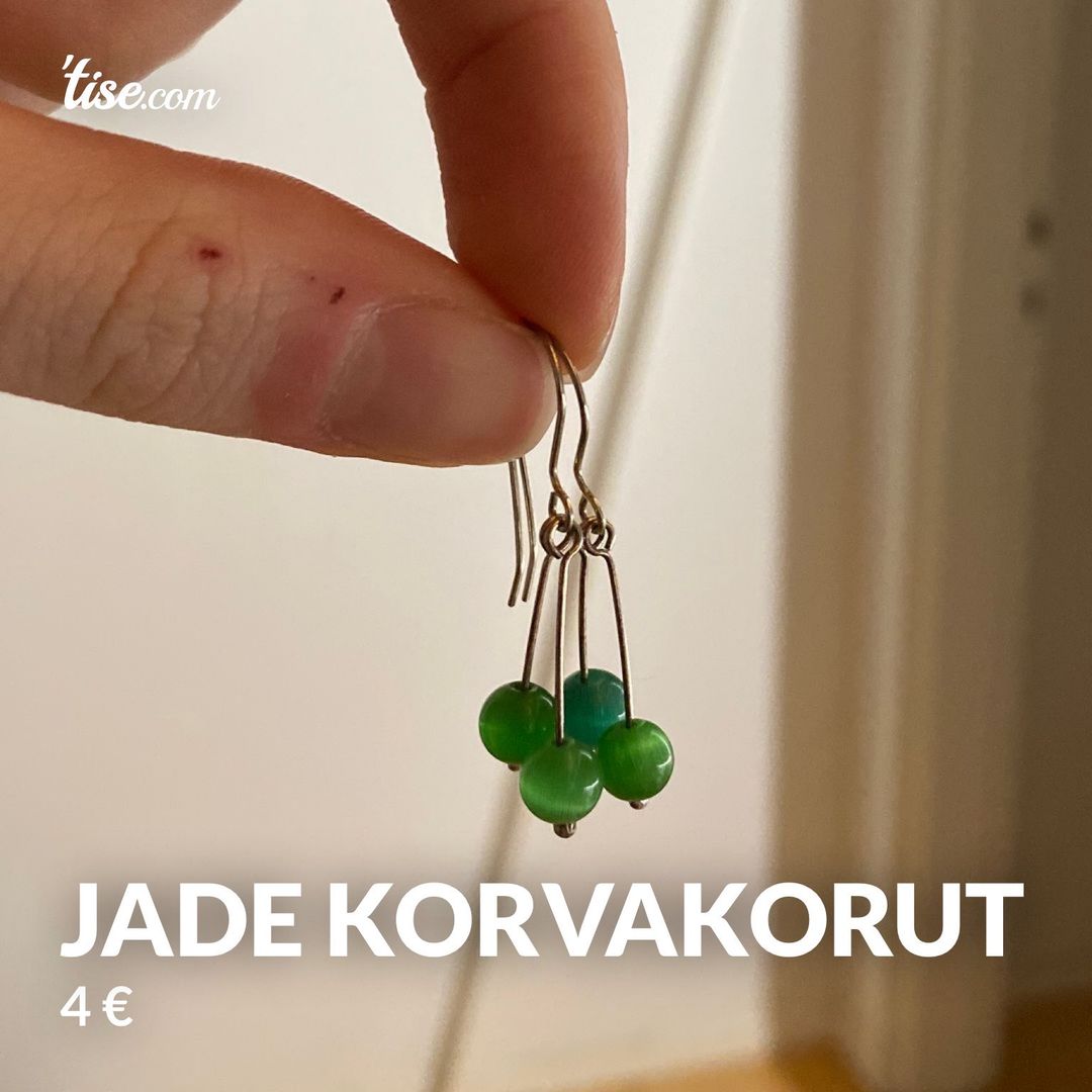 Jade korvakorut