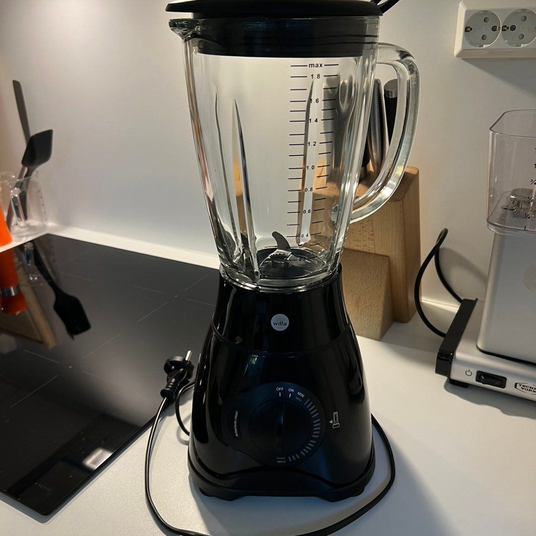 Wilfa 1200W blender