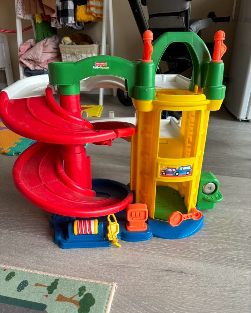 Fisher price garasje