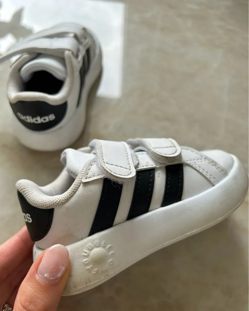 Adidas babysko