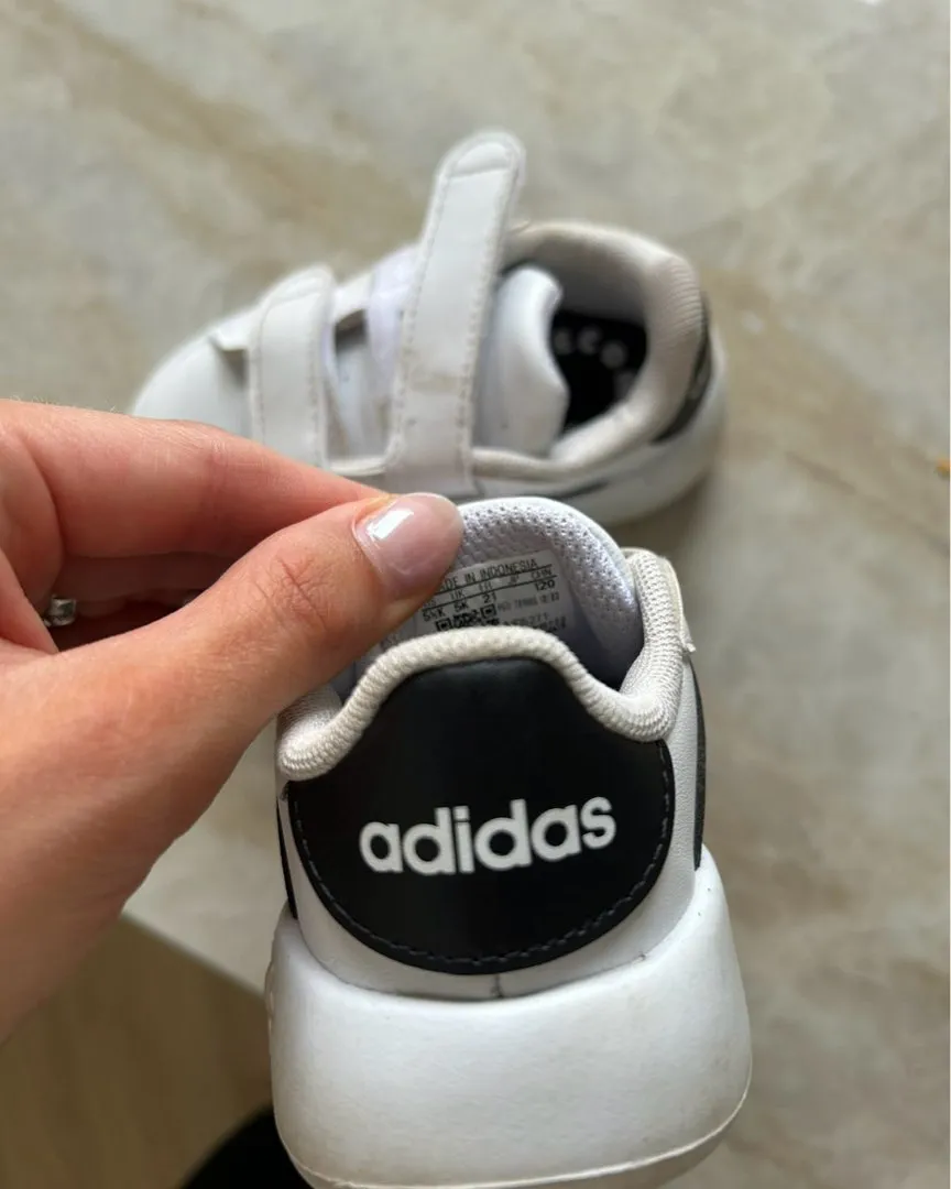 Adidas babysko