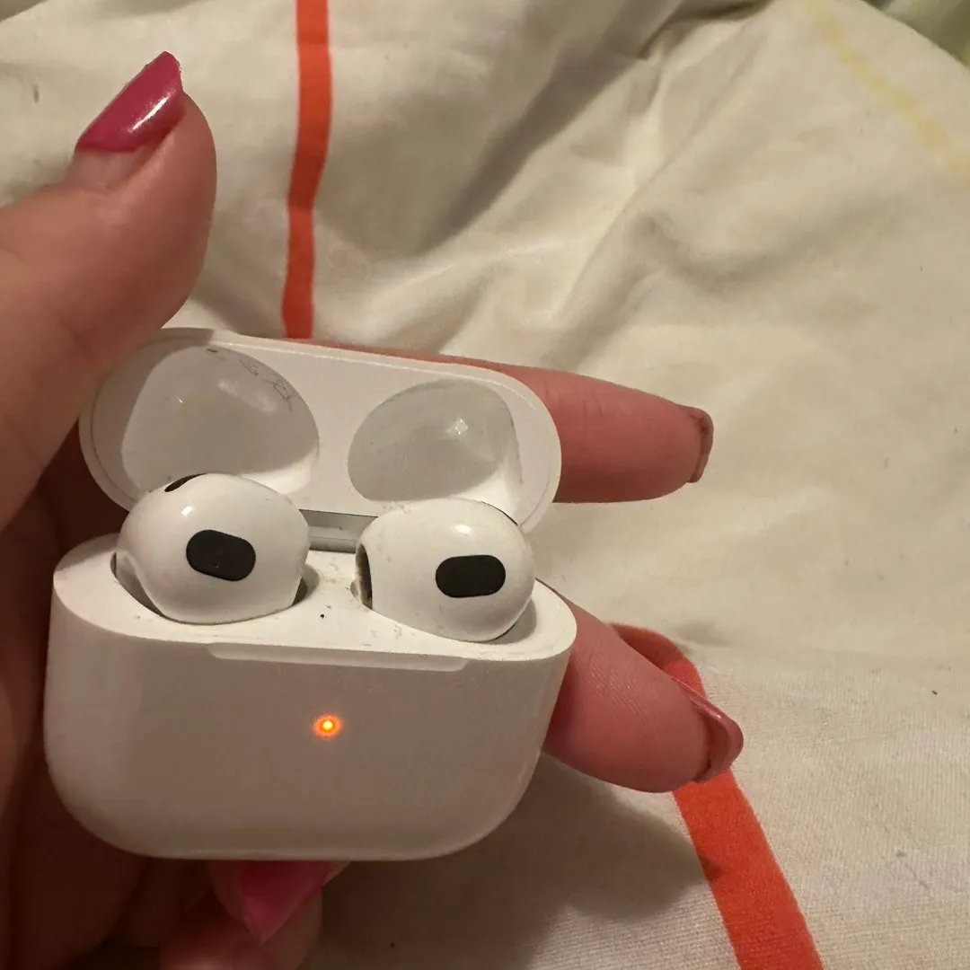 Apple airpods gen 3