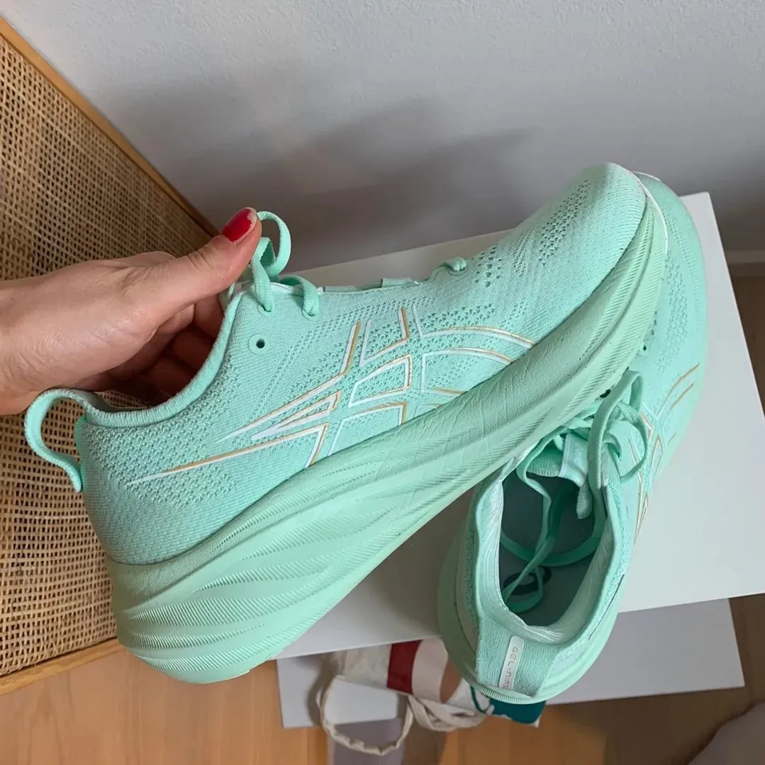 Asics Nimbus løbesko