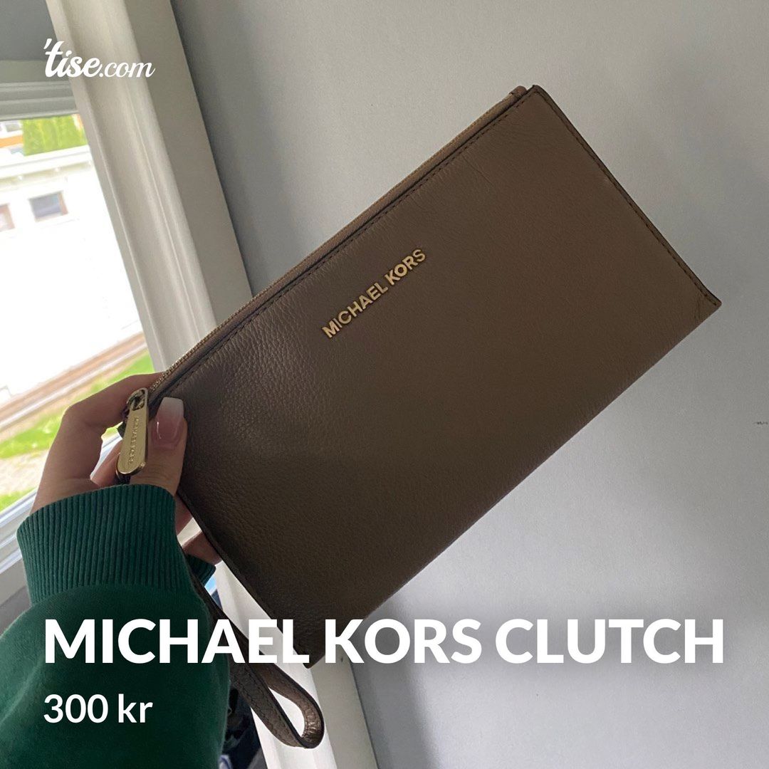 Michael Kors Clutch