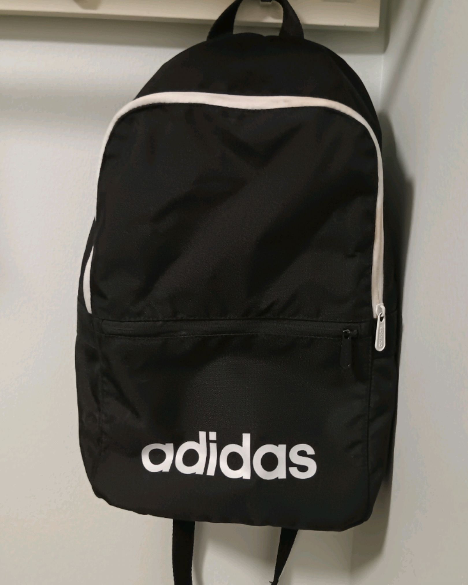 Adidas reppu