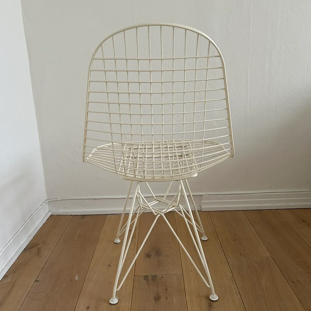 Eames Wire Chair DKR