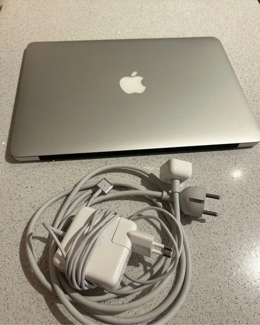 MacBook Air 13