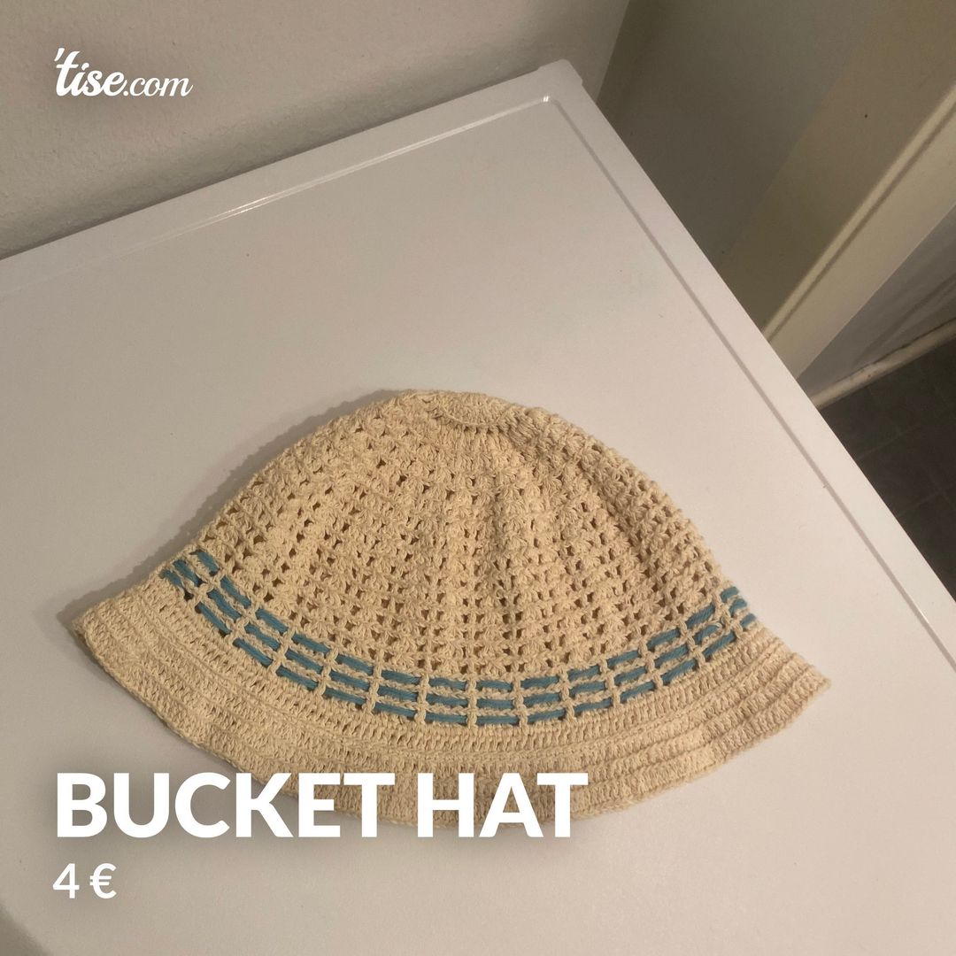 Bucket hat