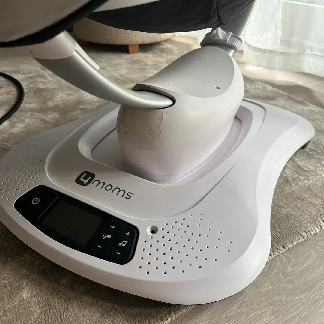 MamaRoo 4moms